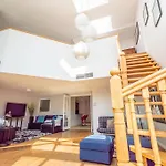 Luxurious Penthouse Duplex - Downtown Central
